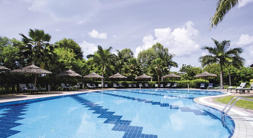 Imagen de la piscina del Hotel Dar Es Salaam Serena. Foto 14