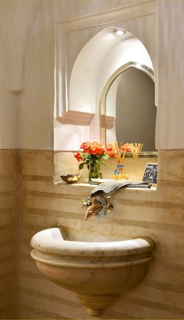 Imagen de los interiores del Hotel Dar Housnia. Foto 18