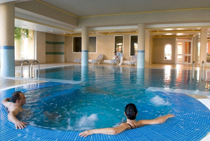 Imagen de la piscina del Hotel Dar Ismail Tabarka. Foto 16