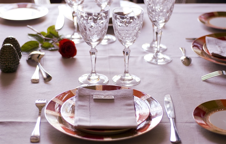 Imagen del bar/restaurante del Hotel Dar Kantzaro. Foto 4