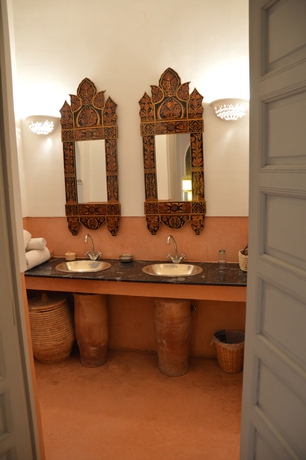 Imagen de la habitación del Hotel Dar Lalla F'dila. Foto 7