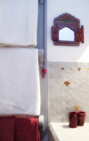 Imagen de la habitación del Hotel Dar Liouba. Foto 2