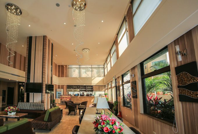 Imagen de los interiores del Hotel Dar Lon. Foto 20