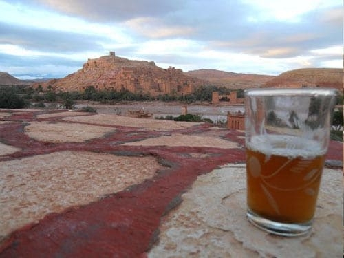 Imagen del bar/restaurante del Hotel Dar Mouna. Foto 2