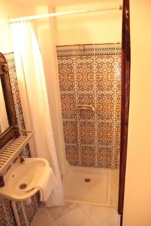 Imagen de la habitación del Hotel Dar Nawfal. Foto 8