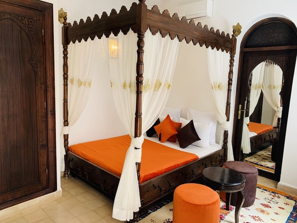 Imagen de la habitación del Hotel Dar Pamella. Foto 14