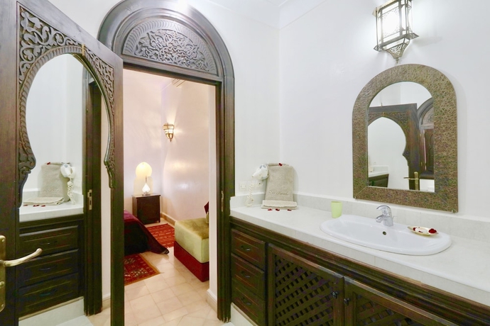 Imagen de la habitación del Hotel Dar Pamella. Foto 18