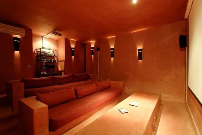 Imagen de los interiores del Hotel Dar Sabra. Foto 16