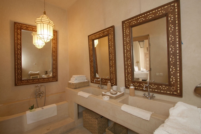 Imagen de la habitación del Hotel Dar Seven. Foto 10