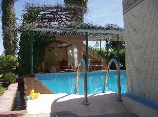 Imagen de la piscina del Hotel Dar Souihla, les Dars d'Orient. Foto 4