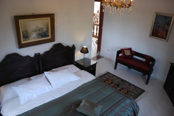 Imagen de la habitación del Hotel Dar Tahra. Foto 3
