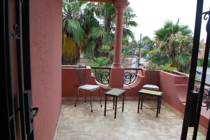 Imagen de la habitación del Hotel Dar Tahra. Foto 12