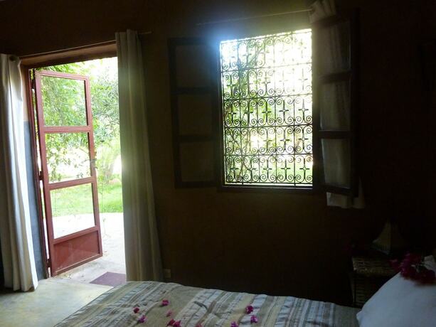 Imagen de la habitación del Hotel Dar Tougga. Foto 17