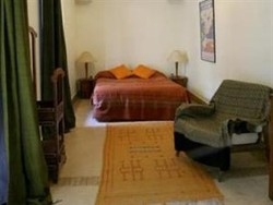 Imagen de la habitación del Hotel Dar Zouar. Foto 2