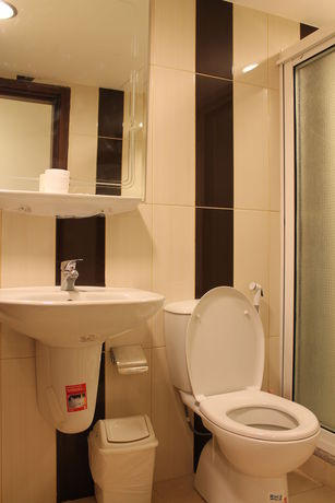 Imagen de los interiores del Hotel Daraghmeh Apartments - Webdeh. Foto 7