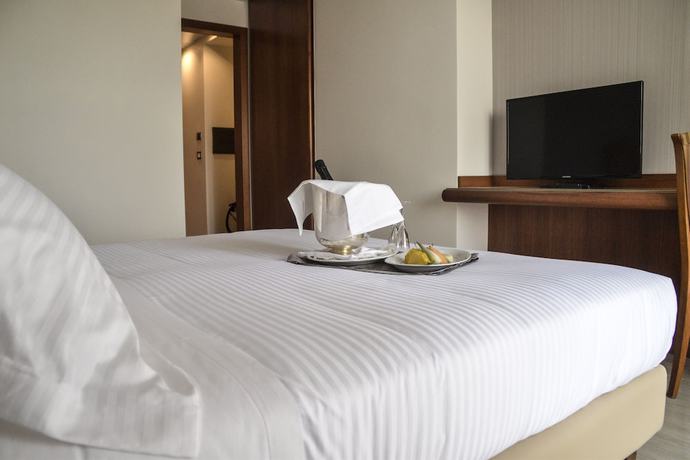 Imagen de la habitación del Hotel D'aragona. Foto 2