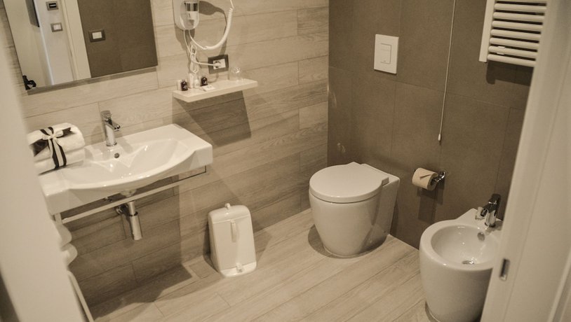 Imagen de la habitación del Hotel D'aragona. Foto 6