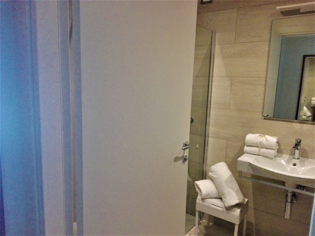Imagen de la habitación del Hotel D'aragona. Foto 8