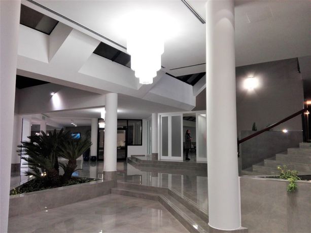 Imagen de los interiores del Hotel D'aragona. Foto 18