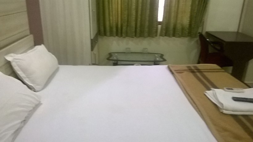 Imagen de la habitación del Hotel Darbar International. Foto 8