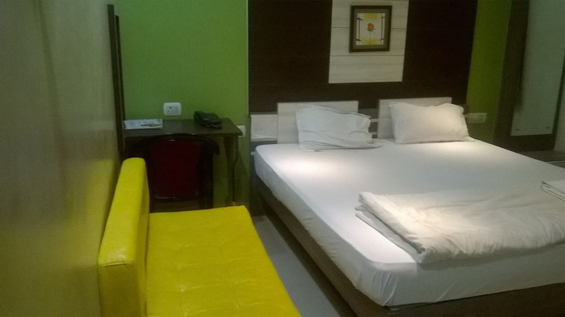 Imagen de la habitación del Hotel Darbar International. Foto 9