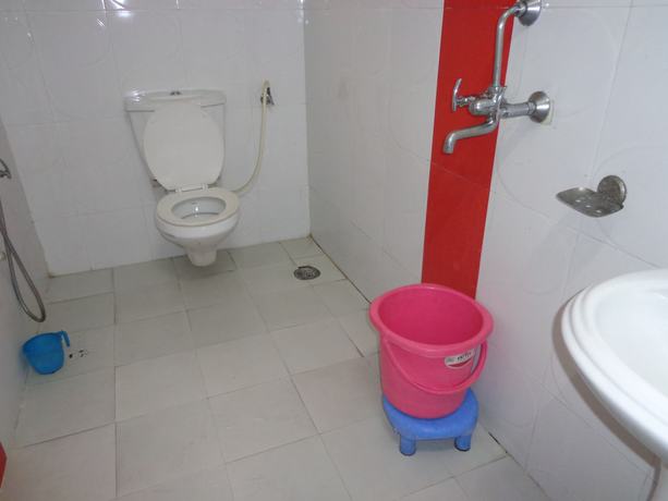 Imagen de la habitación del Hotel Darbar International. Foto 17