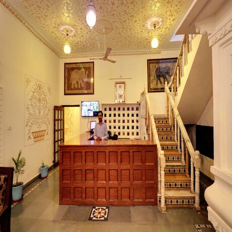 Imagen general del Hotel Darbargarh. Foto 4
