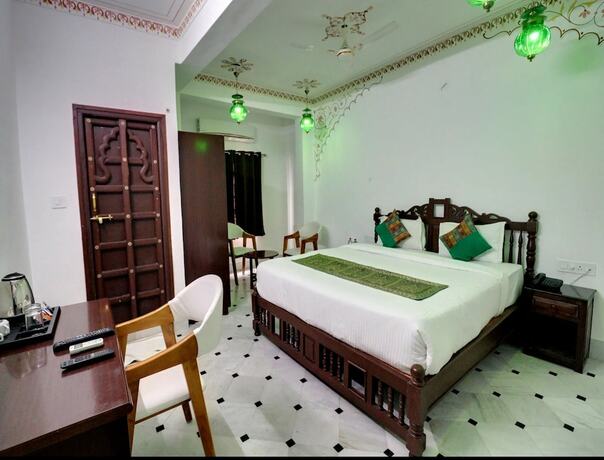 Imagen de la habitación del Hotel Darbargarh. Foto 19