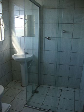 Imagen de la habitación del Hotel D\'arc. Foto 2