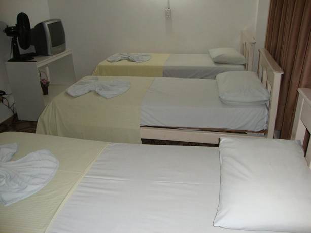 Imagen de la habitación del Hotel D\'arc. Foto 7