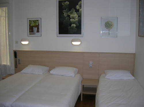 Imagen de la habitación del Hotel Darcet. Foto 6