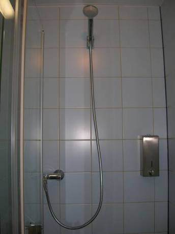 Imagen de la habitación del Hotel Darcet. Foto 15