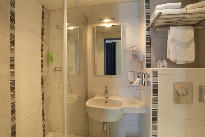 Imagen de la habitación del Hotel Darcy Dijon Centre. Foto 19