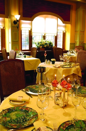 Imagen del bar/restaurante del Hotel Darcy Dijon Centre. Foto 3
