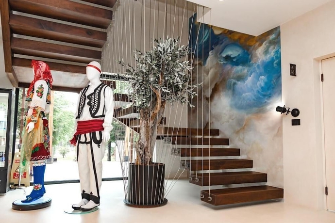 Imagen de los interiores del Hotel Dardan. Foto 15