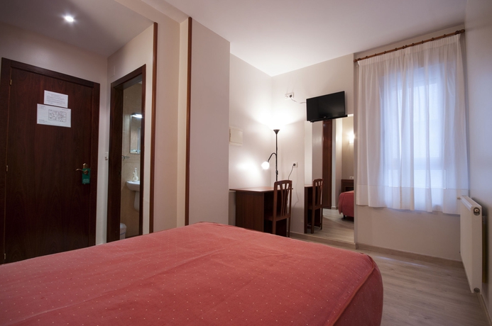 Imagen de la habitación del Hotel Darío. Foto 2