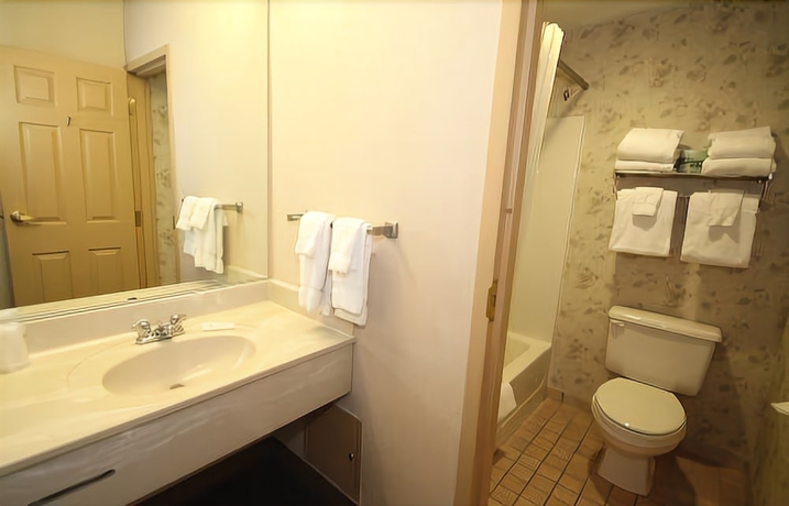 Imagen de la habitación del Hotel Darien Lake Lodge On The Lake. Foto 3