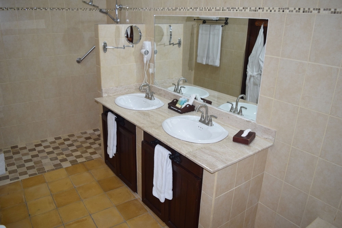 Imagen de la habitación del Hotel Dario, Granada. Foto 6