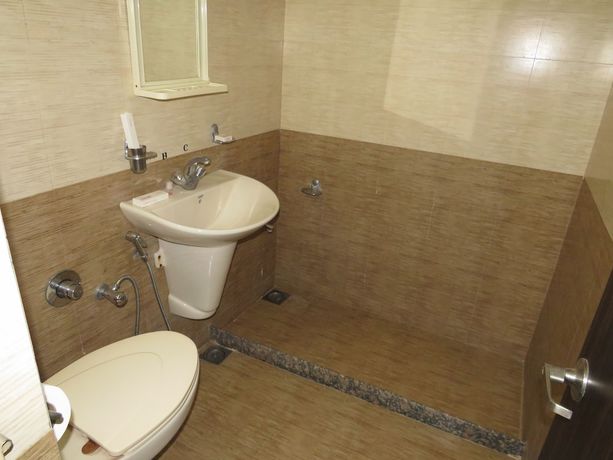 Imagen de la habitación del Hotel Dariyalal. Foto 13