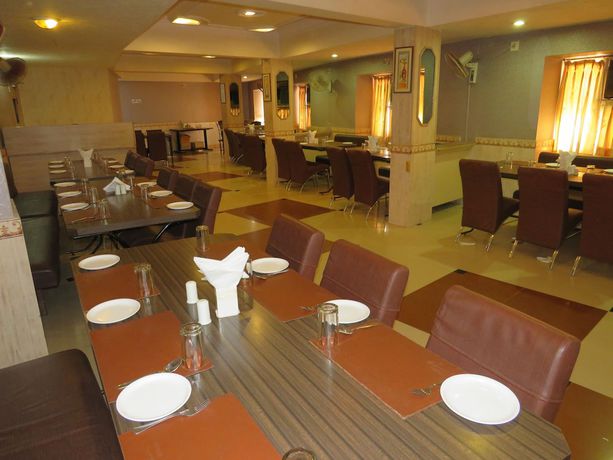 Imagen del bar/restaurante del Hotel Dariyalal. Foto 8