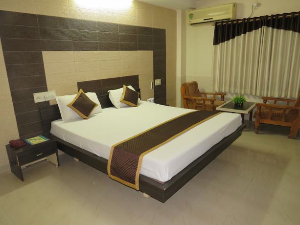 Imagen de la habitación del Hotel Dariyalal. Foto 16