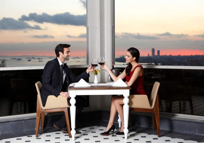 Imagen del bar/restaurante del Hotel Darkhill. Foto 8