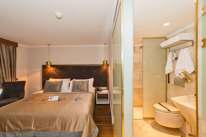 Imagen de la habitación del Hotel Darkmen. Foto 18