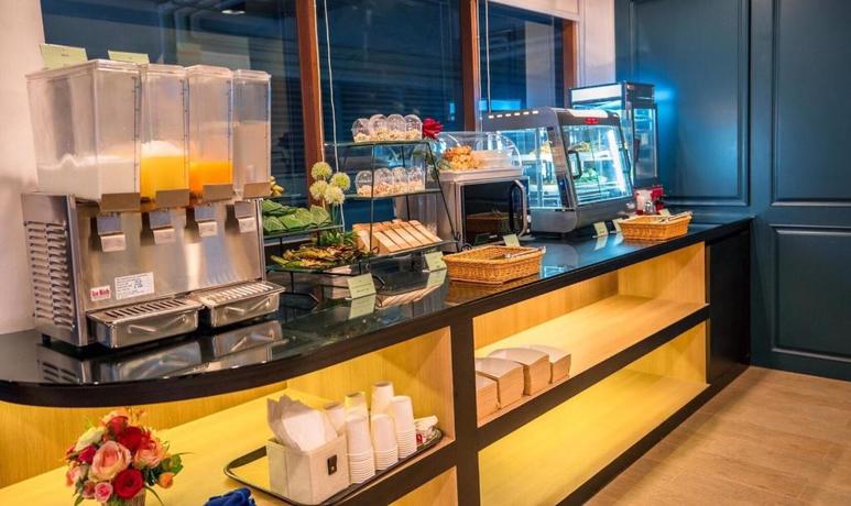 Imagen de los exteriores del Hotel Darley Hotel Chiangmai. Foto 10