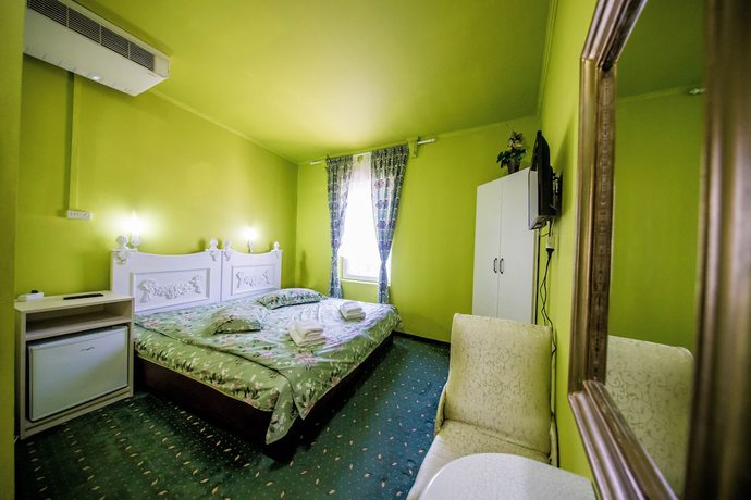 Imagen de la habitación del Hotel Darosy. Foto 8