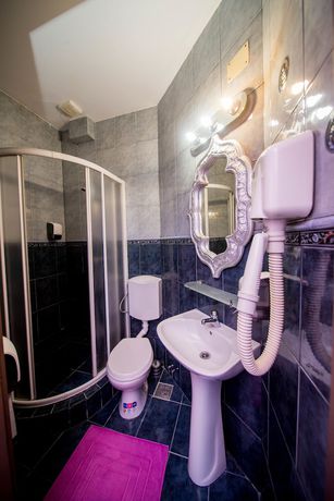 Imagen de la habitación del Hotel Darosy. Foto 10
