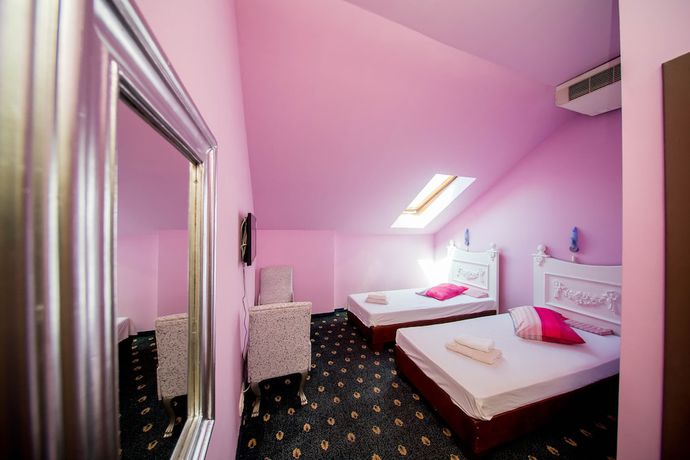 Imagen de la habitación del Hotel Darosy. Foto 11