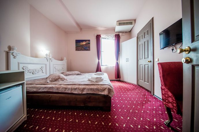 Imagen de la habitación del Hotel Darosy. Foto 15