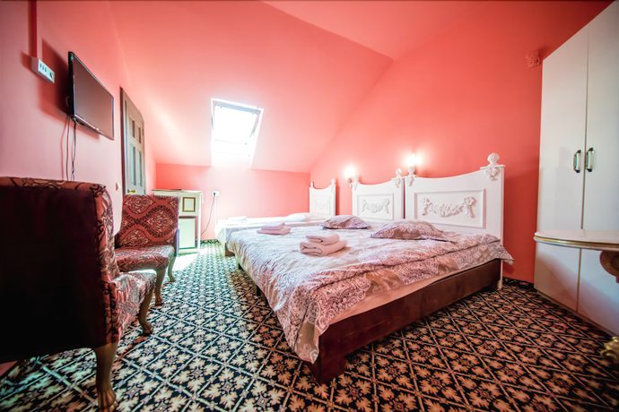 Imagen de la habitación del Hotel Darosy. Foto 16