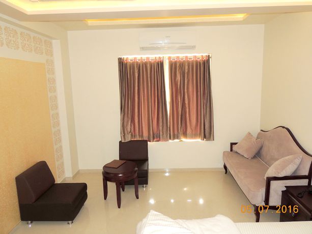 Imagen de la habitación del Hotel Darshan, Puranpura. Foto 16